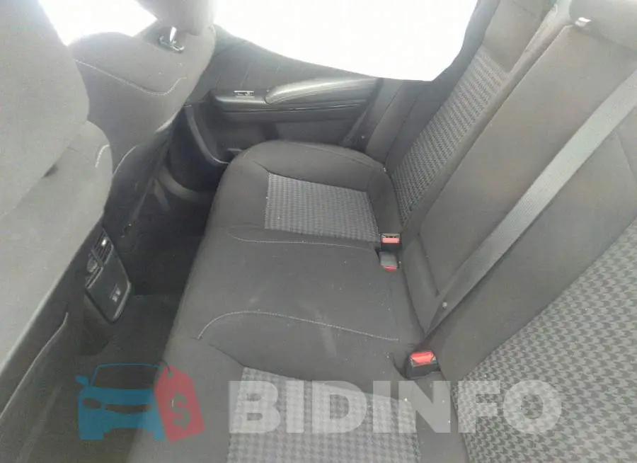 2C3CDXCT2PH535535 Photo# 8