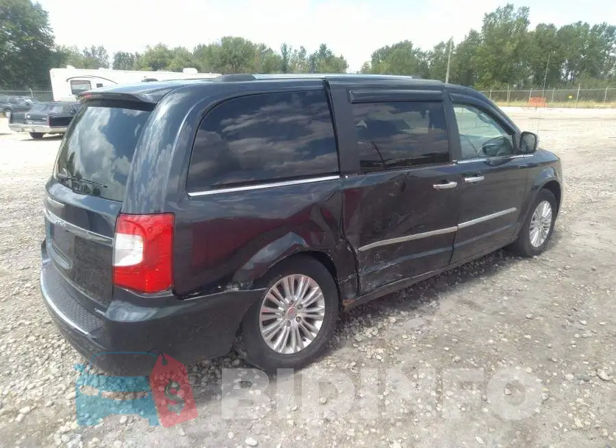 2C4RC1GG6DR645450 Photo# 4