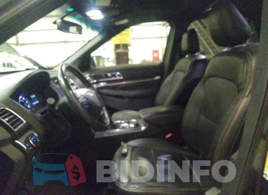 1FM5K8F80KGB13402 Photo# 5