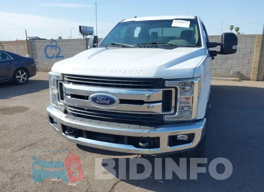 1FT7W2B63KEC31068 Photo# 6