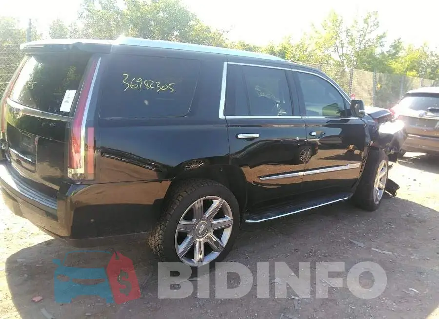 1GYS4BKJ5JR313745 Photo# 4