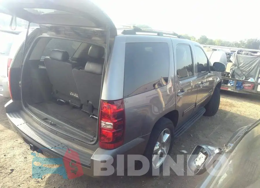 1GNSCBE07DR359472 Photo# 4