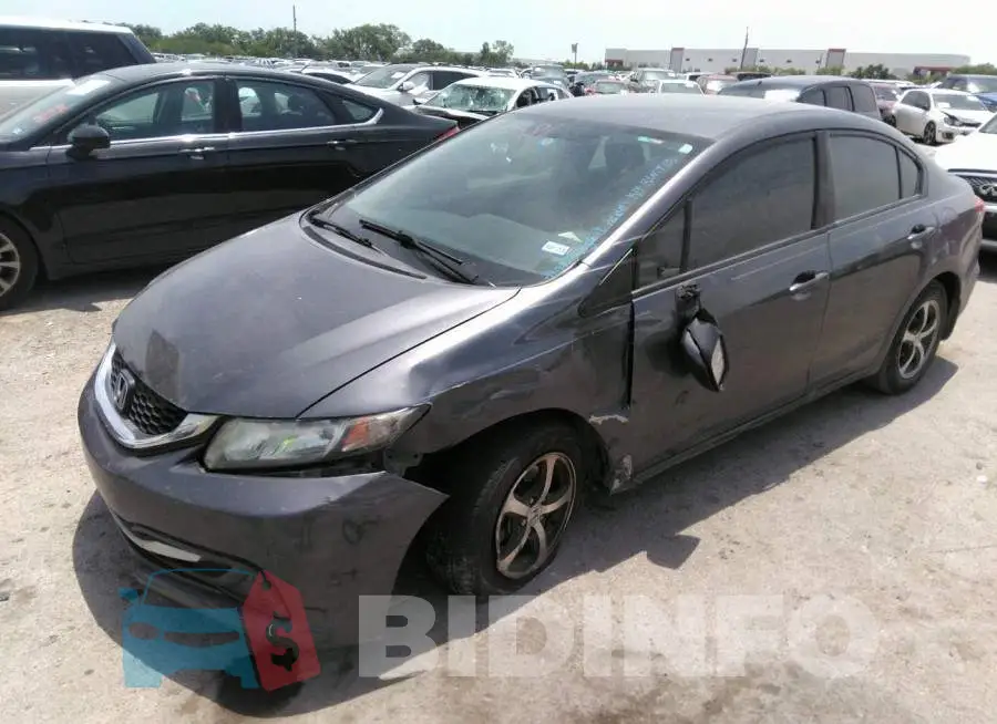 2HGFB2F74FH563112 Photo# 2