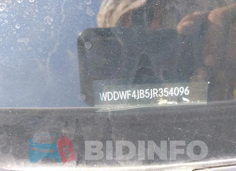 WDDWF4JB5JR354096 Photo# 9