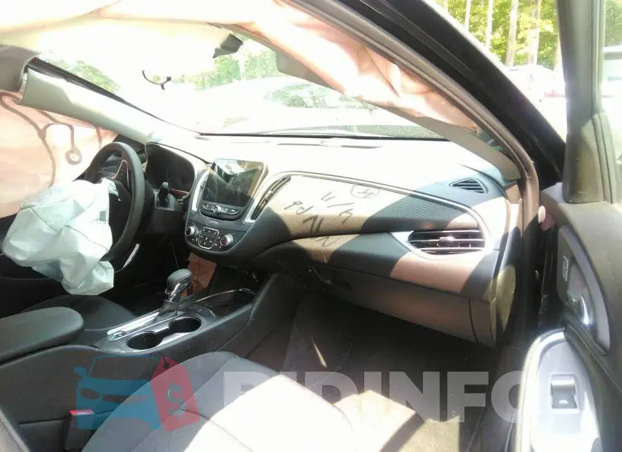 1G1ZD5ST3PF144285 Photo# 5