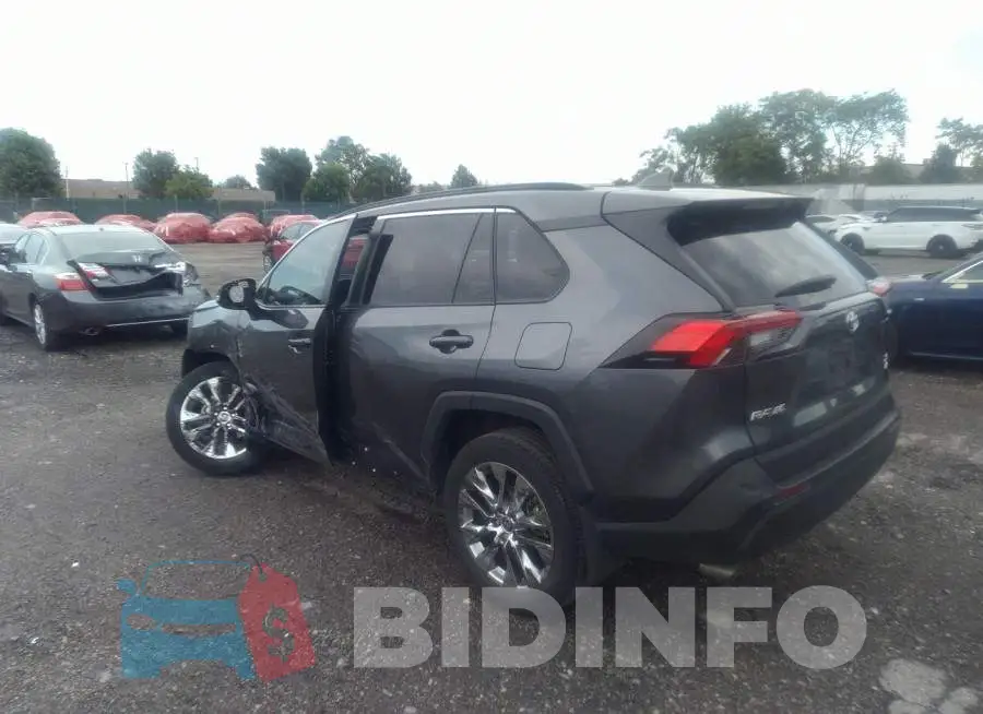 2T3A1RFV7MC183554 Photo# 3