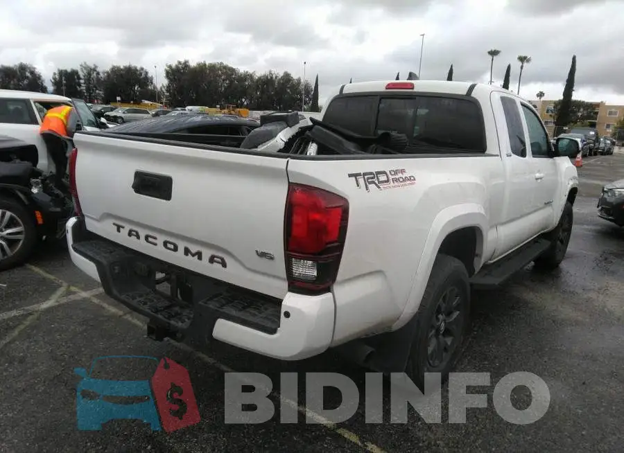 3TYRZ5CN3LT001876 Photo# 4