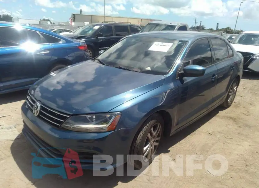 3VW2B7AJXJM242597 Photo# 2