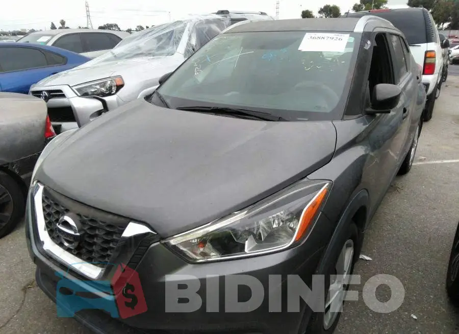 3N1CP5CU2JL530983 Photo# 2