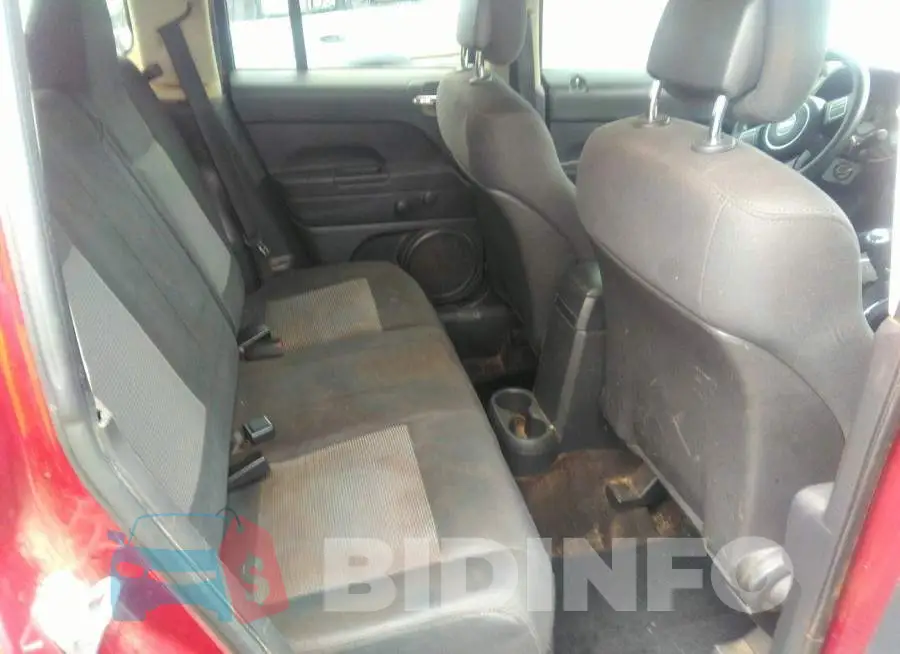 1C4NJPBB3DD164660 Photo# 8