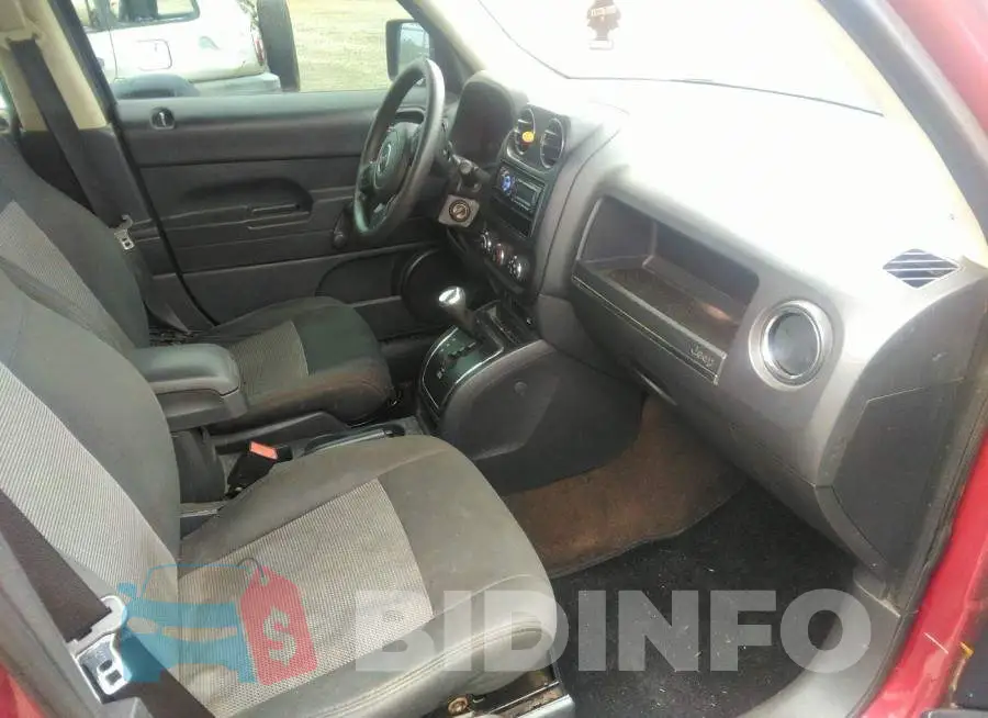 1C4NJPBB3DD164660 Photo# 5