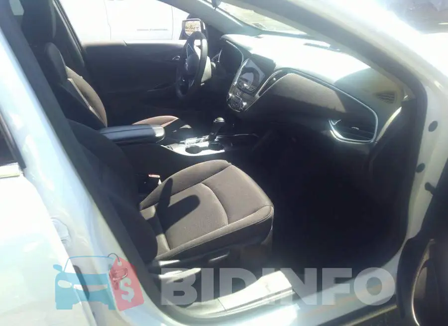 1G1ZD5ST2LF042356 Photo# 5