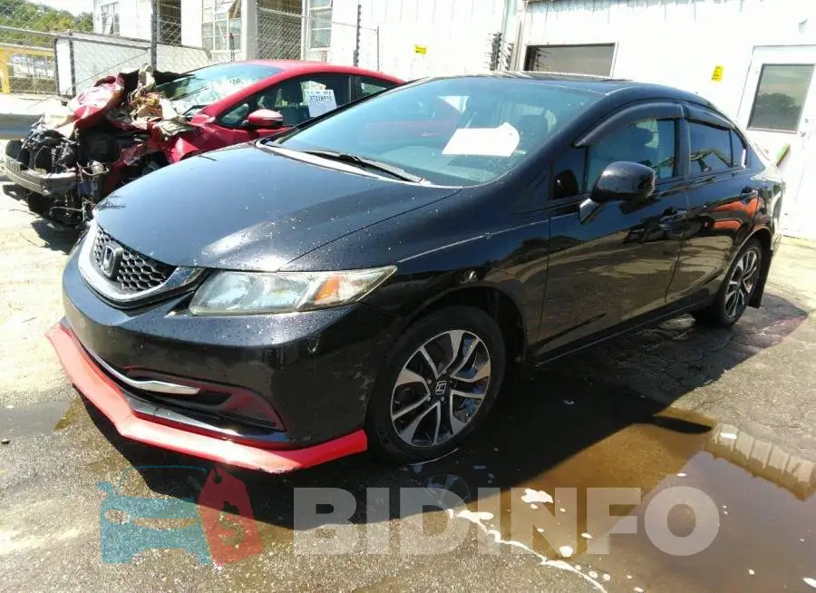 19XFB2F81DE008831 Photo# 2