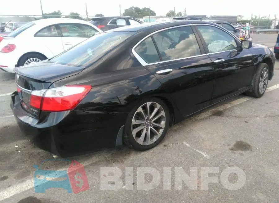 1HGCR2F50EA251394 Photo# 4