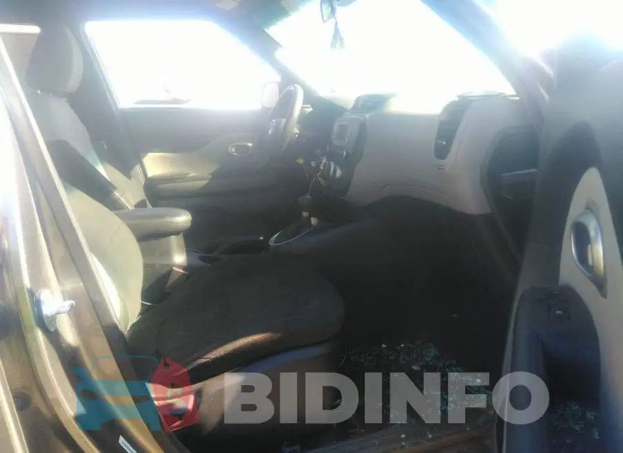 KNDJN2A26E7090187 Photo# 5