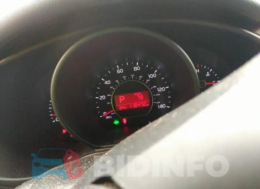 KNDJN2A29G7347328 Photo# 7