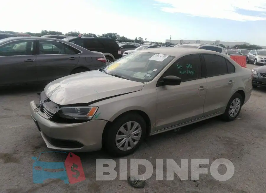 3VW2K7AJ9EM316341 Photo# 2