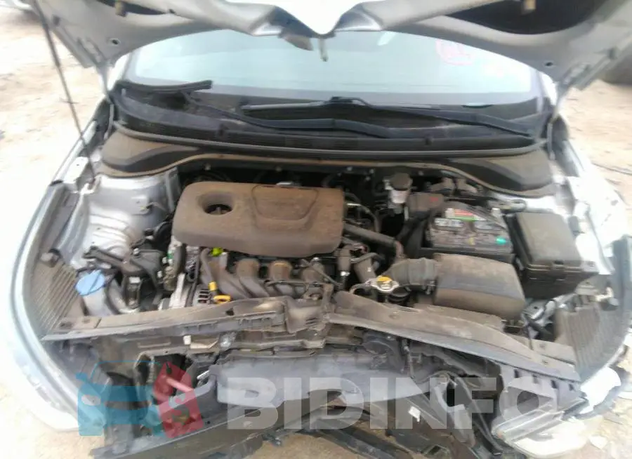 3KPC24A39KE069478 Photo# 10