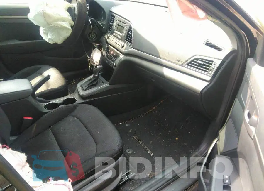 5NPD74LF8JH288522 Photo# 5