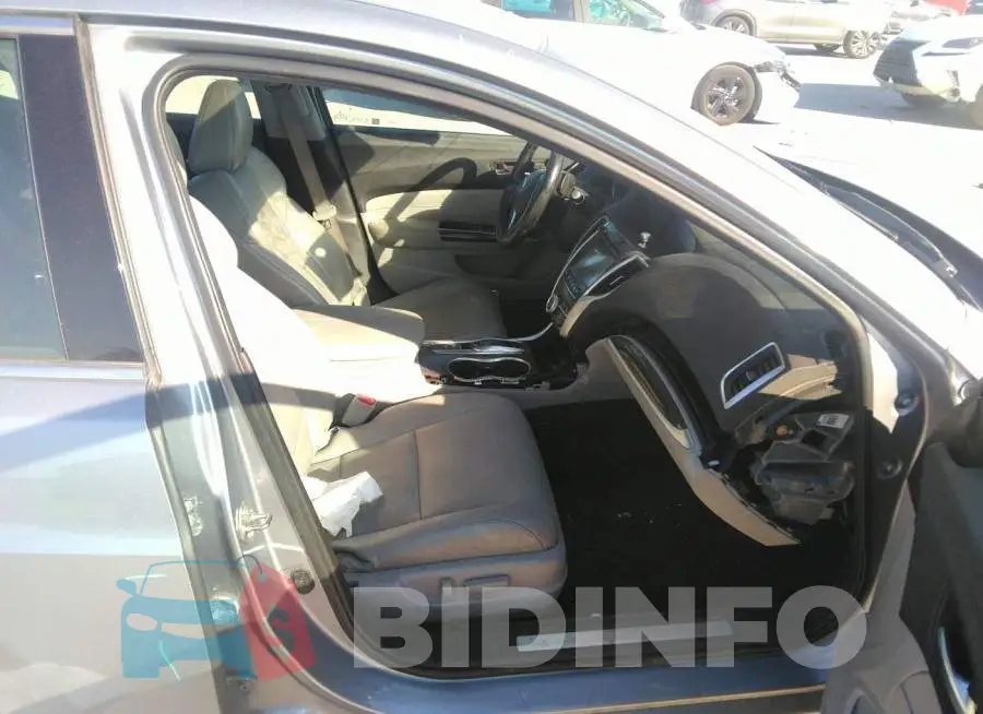 19UUB2F50FA003933 Photo# 5