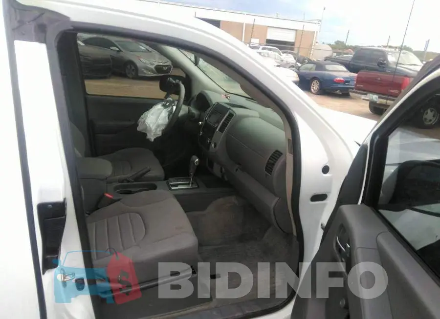 1N6BD0CT2JN764162 Photo# 5