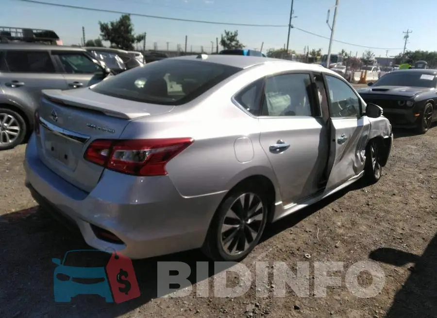 3N1CB7APXHY284091 Photo# 4