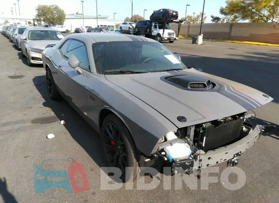 2C3CDZFJ8PH558632 Photo# 1