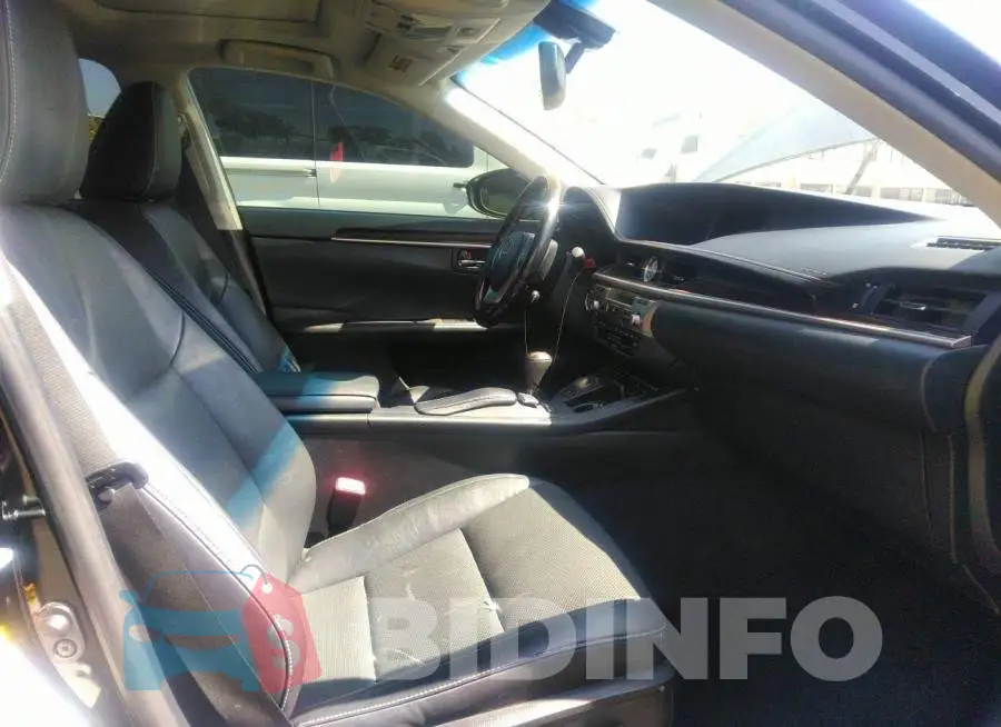 JTHBK1GG6F2193732 Photo# 5