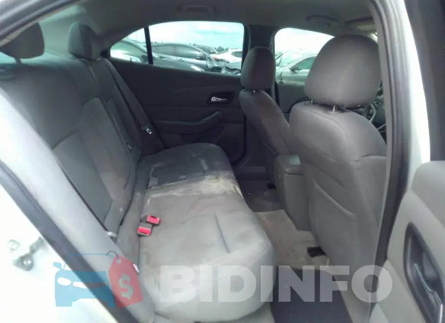 1G11B5SL7FF156781 Photo# 8