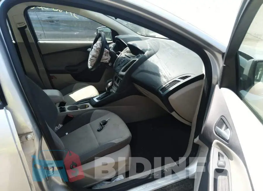 1FADP3F21EL232125 Photo# 5