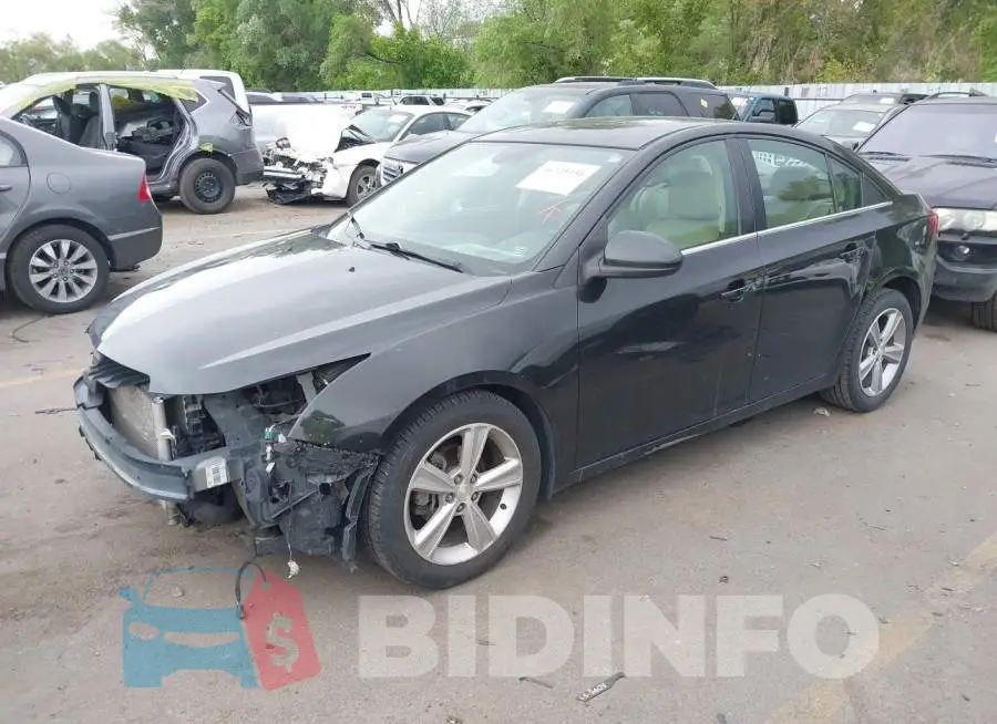 1G1PE5SB3F7278332 Photo# 2
