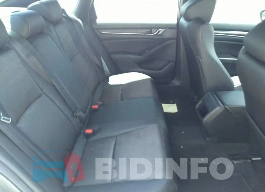 1HGCV1F30KA169052 Photo# 8