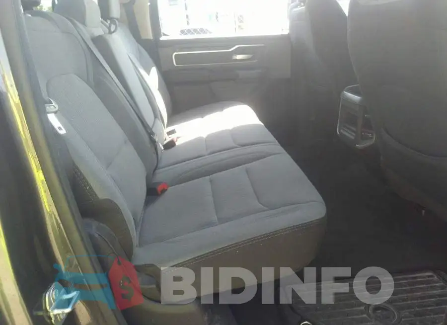 1C6SRFFT4LN175773 Photo# 8