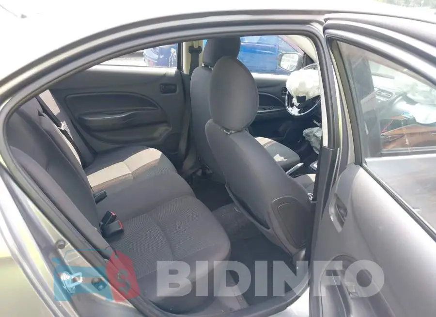 ML32F3FJ8HHF05862 Photo# 8