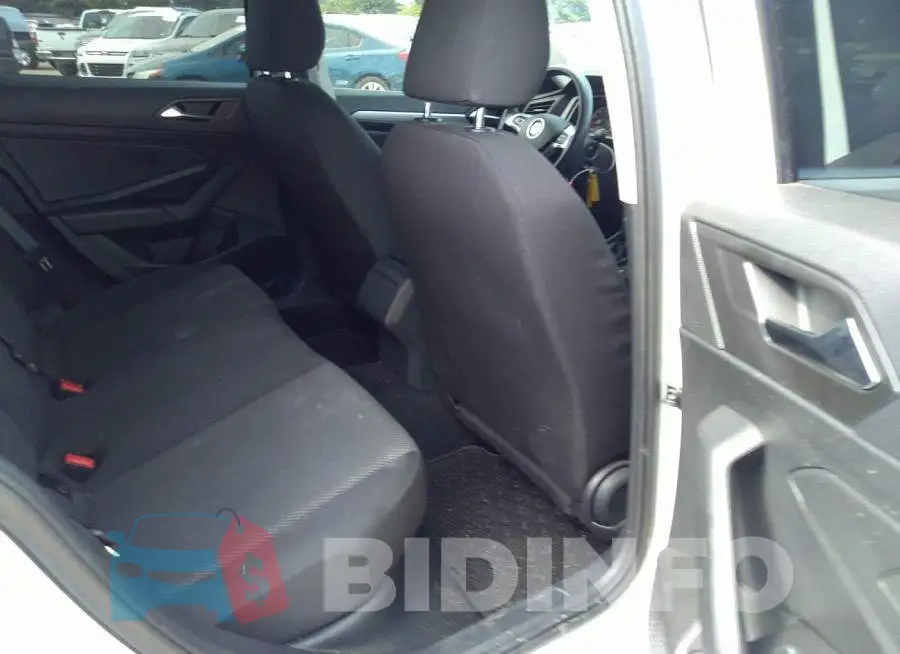 3VWC57BU3KM157218 Photo# 8