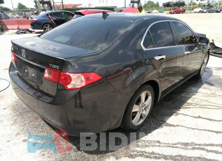 JH4CU2F65DC008624 Photo# 4