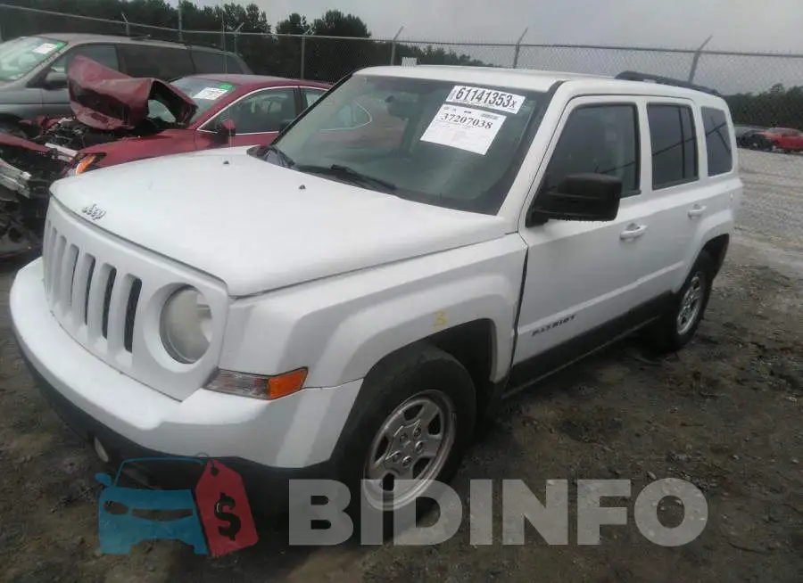1C4NJPBB9ED766643 Photo# 2
