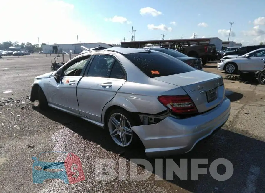 WDDGF4HB8DR270532 Photo# 3