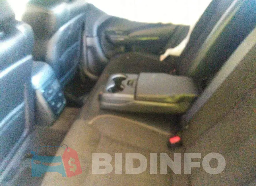 2C3CDXCT3JH156941 Photo# 8