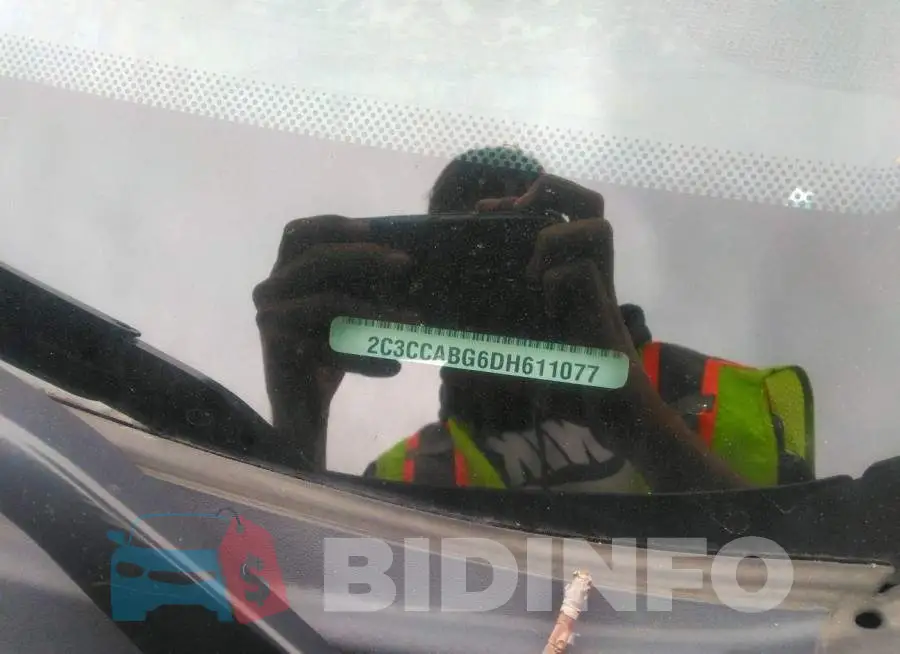 2C3CCABG6DH611077 Photo# 9