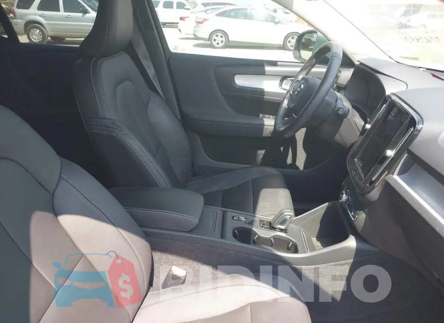 YV4162UK9M2572671 Photo# 5