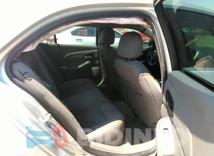 1G11B5SL3EF279718 Photo# 8