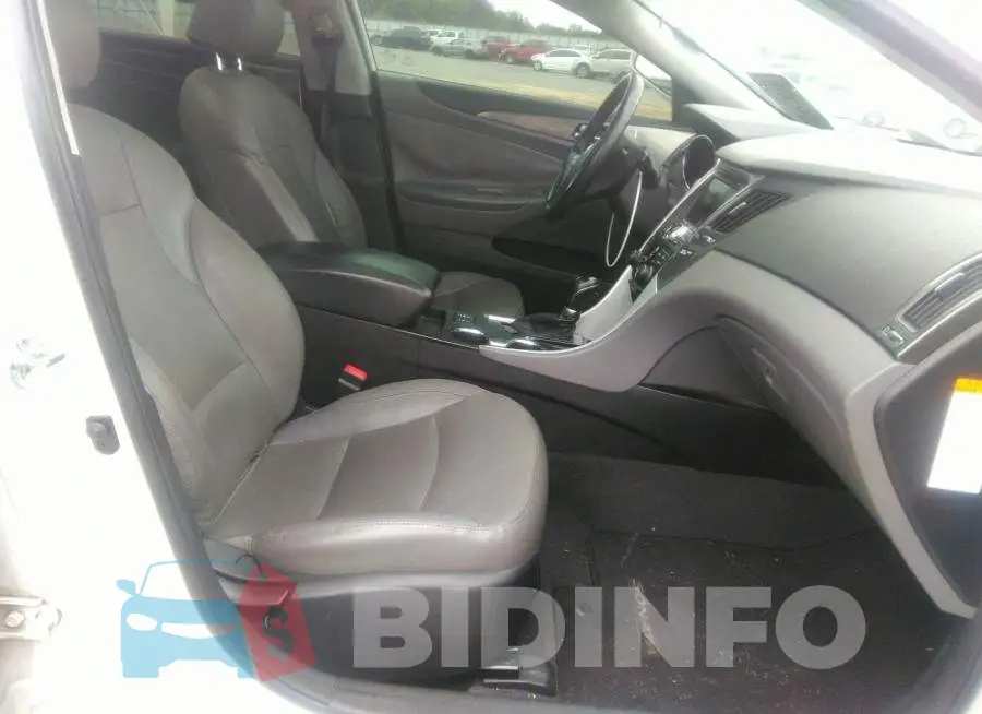 KMHEC4A49EA105834 Photo# 5