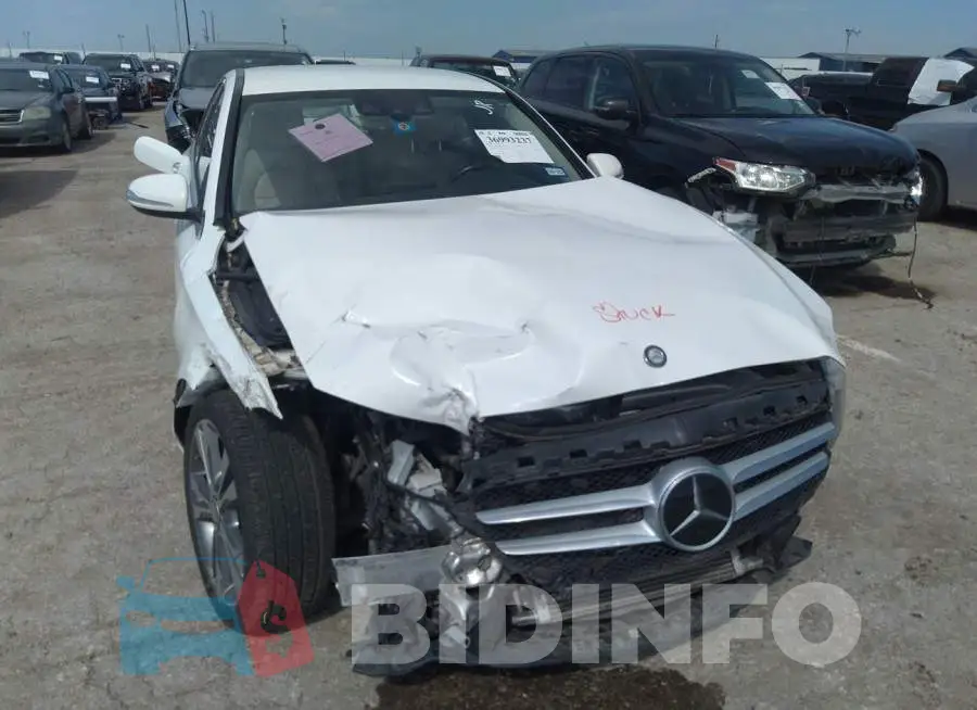 55SWF4JB3FU050674 Photo# 6