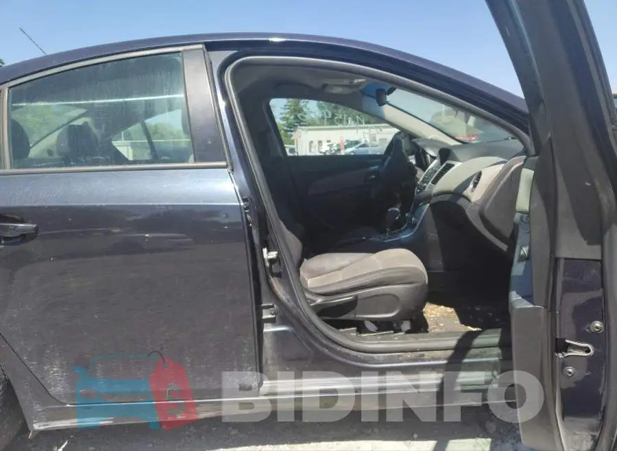 1G1PA5SH2E7186692 Photo# 5