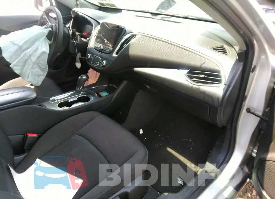 1G1ZD5ST5KF170895 Photo# 5