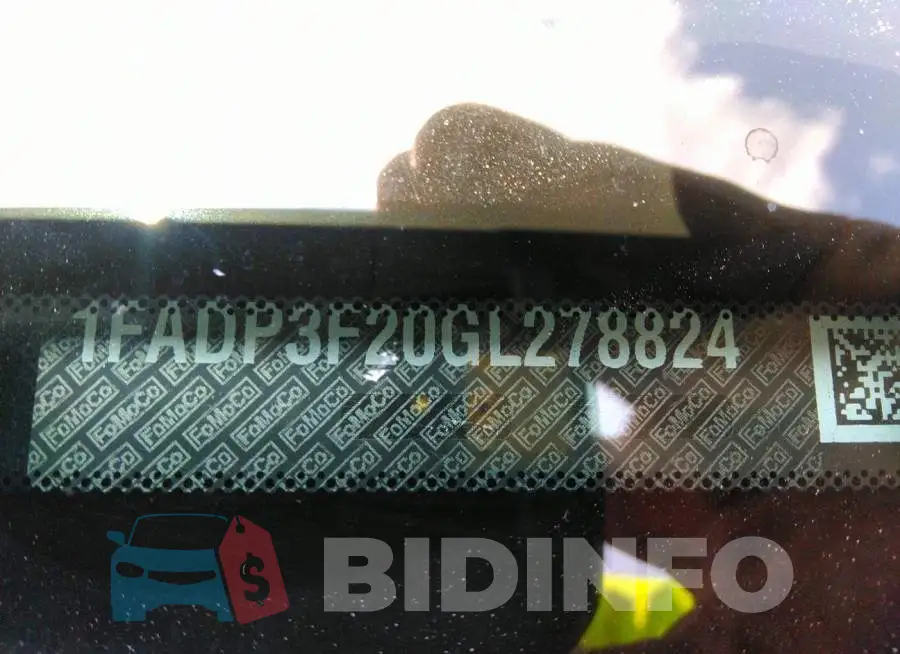 1FADP3F20GL278824 Photo# 9