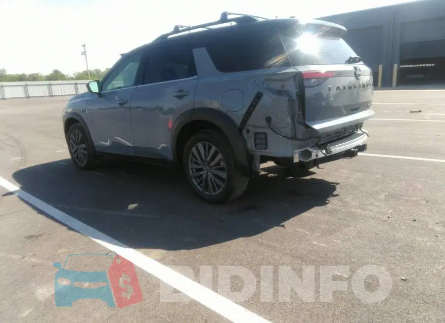 5N1DR3CD1NC246029 Photo# 3