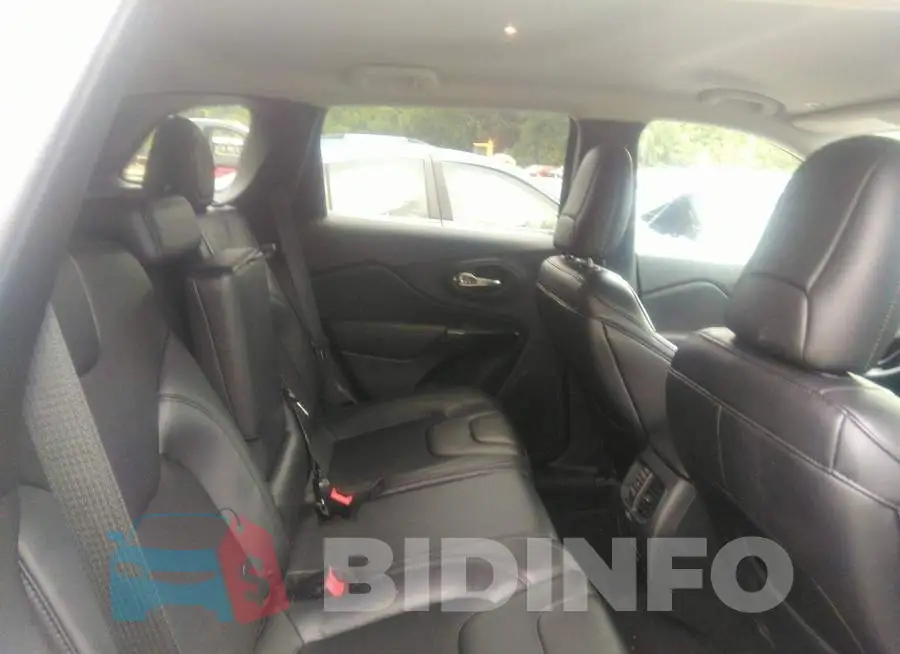 1C4PJMLB4KD422901 Photo# 8
