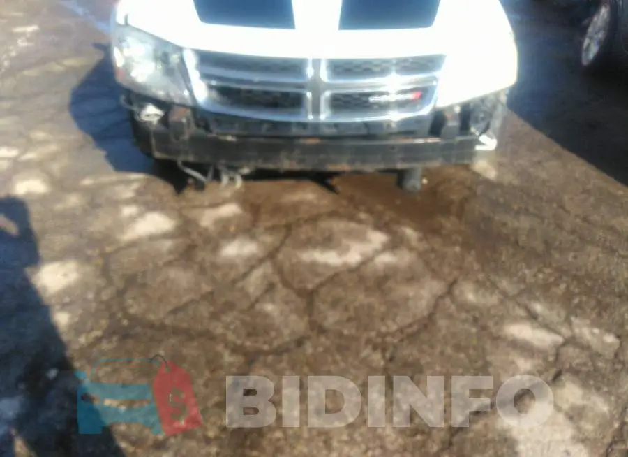 1C3CDZAB4DN752951 Photo# 6